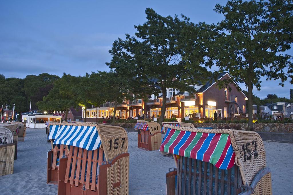 Strandhotel Seeblick, Ostseebad Хайкендорф Екстериор снимка